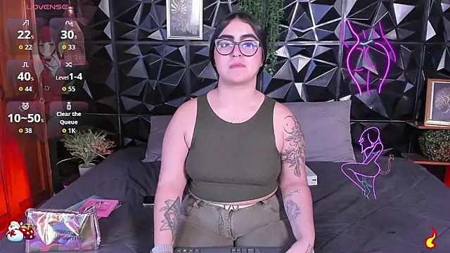 April  foxx online show from January 15, 1:58 pm