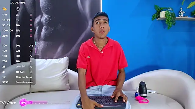 Snapshot of ender_h0t chatting on October 7, 1:45 pm ender h0t online show from October 7, 1:45 pm