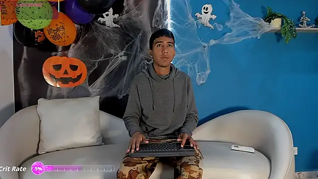 Snapshot of ender_h0t chatting on October 22, 1:54 pm ender h0t online show from October 22, 1:54 pm