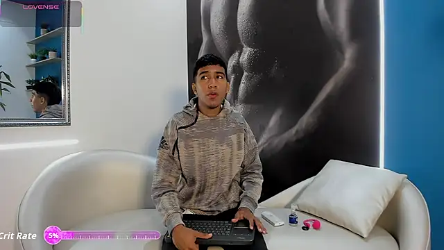 Snapshot of ender_h0t chatting on November 30, 12:50 pm ender h0t online show from November 30, 12:50 pm