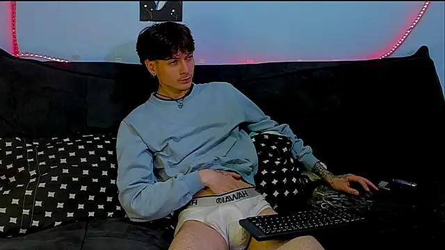 Dioniso guy8 online show from April 15, 7:51 pm