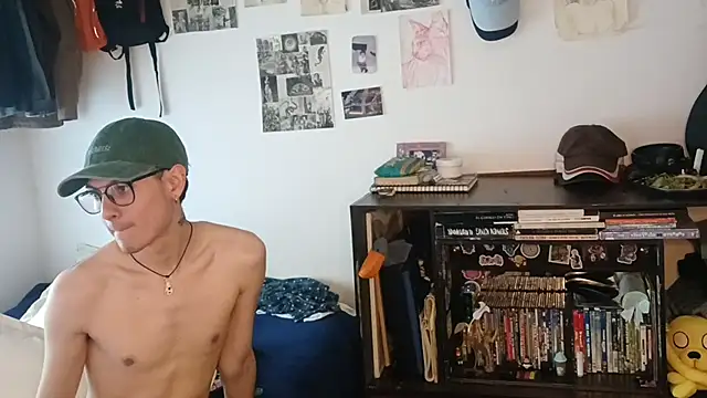 Snapshot of Dioniso_guy8 chatting on October 5, 7:59 pm Dioniso guy8 online show from October 5, 7:59 pm