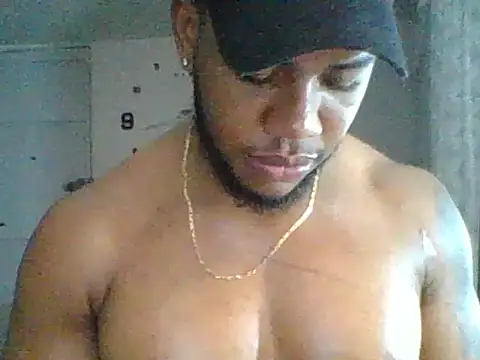 Snapshot of BenjaminCol_ chatting on November 30, 12:44 am BenjaminCol online show from November 30, 12:44 am