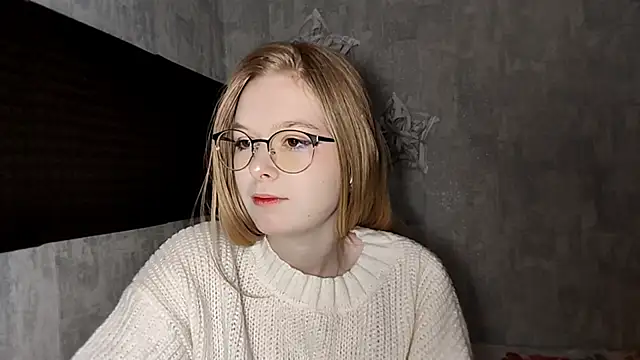 LiaVibes online show from December 22, 7:19 am