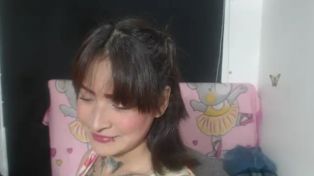 evelynesex online show from April 13, 3:32 am