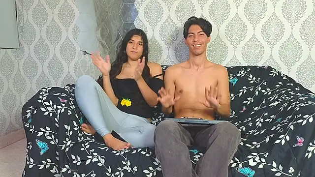 Snapshot of Couplex_xxx chatting on November 27, 1:28 am Couplex xxx online show from November 27, 1:28 am
