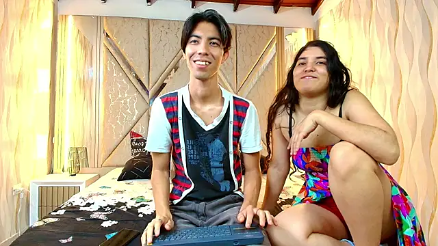 Snapshot of Couplex_xxx chatting on September 12, 1:17 am Couplex xxx online show from September 12, 1:17 am