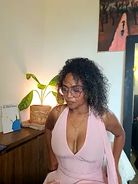 BiiancaEstradaa online show from May 29, 9:43 pm