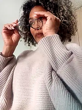 BiiancaEstradaa online show from February 8, 9:45 pm