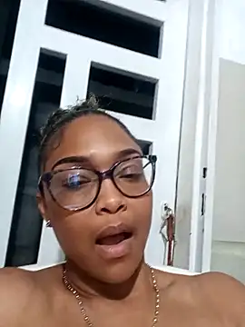 BiiancaEstradaa online show from March 18, 4:26 am