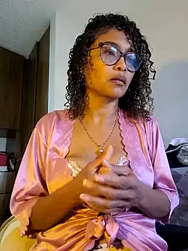 BiiancaEstradaa online show from February 11, 12:49 pm