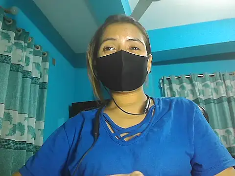 Snapshot of meghbalikargolponoy09 chatting on December 5, 3:43 pm meghbalikargolponoy09 online show from December 5, 3:43 pm