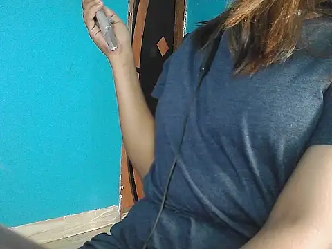 Snapshot of meghbalikargolponoy09 chatting on November 16, 9:25 am meghbalikargolponoy09 online show from November 16, 9:25 am