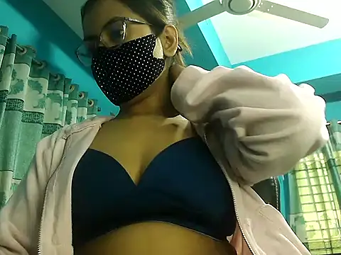 Snapshot of meghbalikargolponoy09 chatting on January 7, 10:53 am meghbalikargolponoy09 online show from January 7, 10:53 am