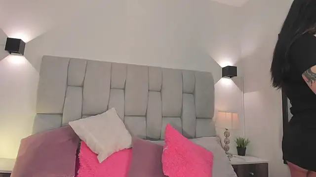 Seraphyne666 online show from March 27, 5:36 pm