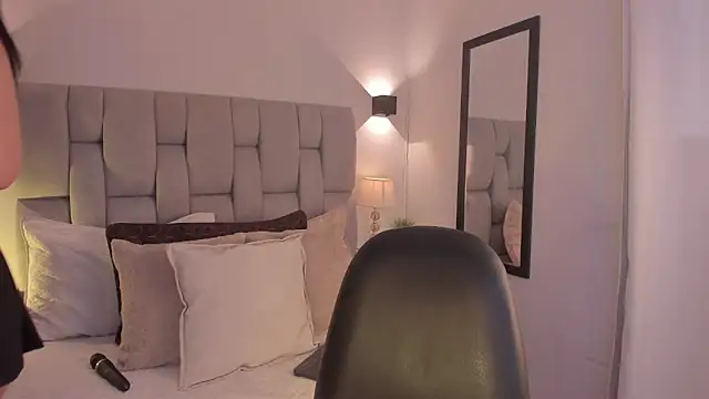 Seraphyne666 online show from April 4, 4:57 pm