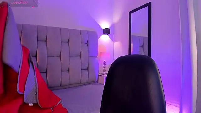 Seraphyne666 online show from February 17, 6:05 pm