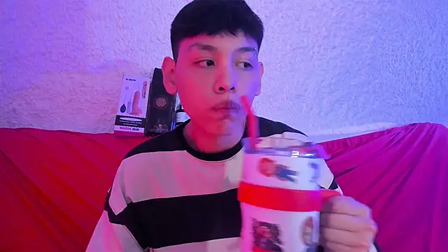 zeus blaze online show from November 12, 7:40 pm