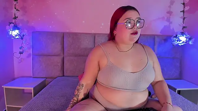 Snapshot of Lushi_Love chatting on June 15, 3:07 am Lushi Love online show from June 15, 3:07 am