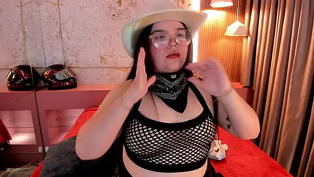 Lushi Love online show from November 5, 10:02 pm