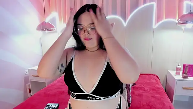 Snapshot of Lushi_Love chatting on September 26, 7:10 pm Lushi Love online show from September 26, 7:10 pm