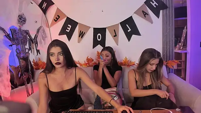 spicy angels  online show from October 9, 2:56 am