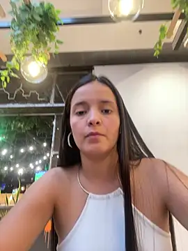 Mia jhoonson online show from February 14, 9:59 pm