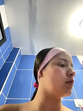 Mia jhoonson online show from November 1, 11:09 pm