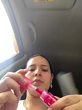 Mia jhoonson online show from January 14, 8:45 pm