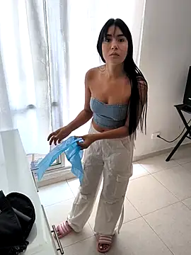 Snapshot of prayingtothesky chatting on September 14, 3:12 pm prayingtothesky online show from September 14, 3:12 pm