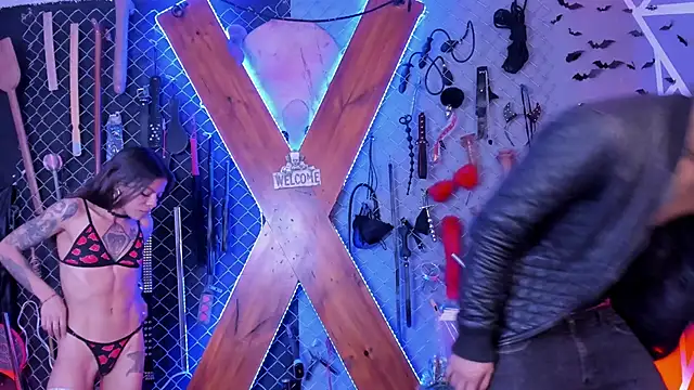 Warick and Aria bdsm  online show from November 15, 11:53 pm