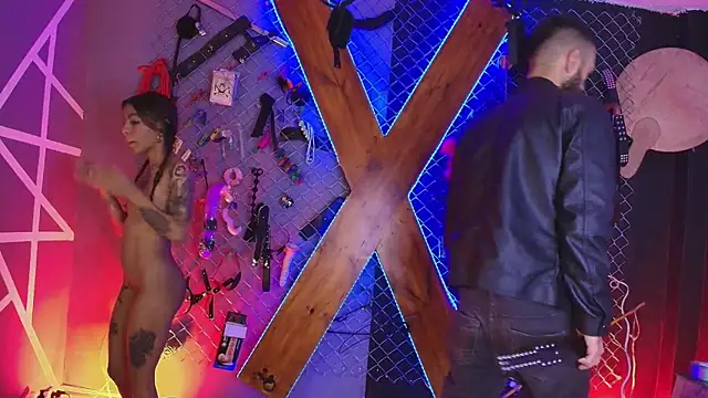 Warick and Aria bdsm  online show from October 23, 8:18 pm