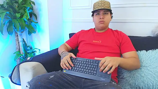 Naim Bennetsex online show from November 5, 6:33 pm