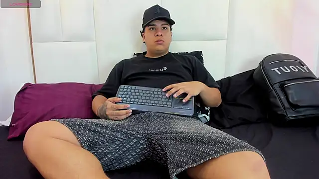Naim Bennetsex online show from September 16, 5:25 pm