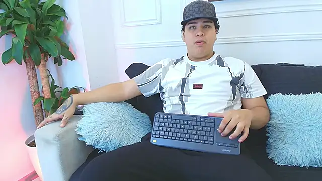 Naim Bennetsex online show from November 27, 6:19 pm