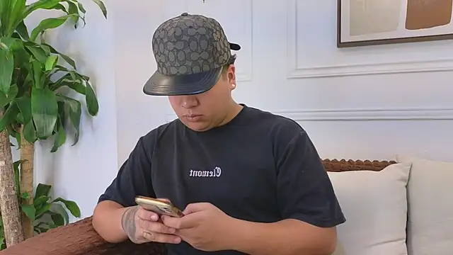 Naim Bennetsex online show from April 15, 5:39 pm