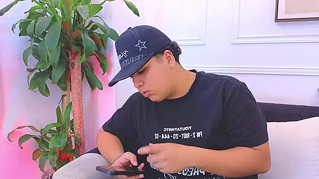 Naim Bennetsex online show from March 4, 1:24 am