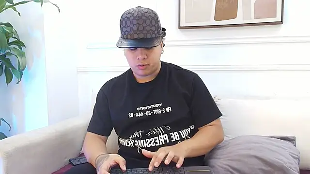 Naim Bennetsex online show from October 8, 6:41 pm