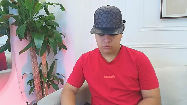 Naim Bennetsex online show from December 5, 6:39 pm