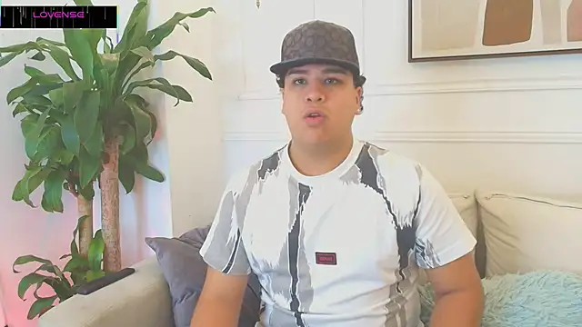 Naim Bennetsex online show from October 24, 6:40 pm