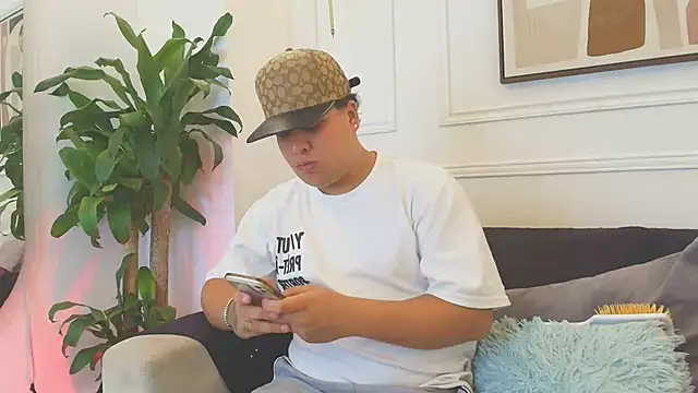 Naim Bennetsex online show from October 26, 7:25 pm