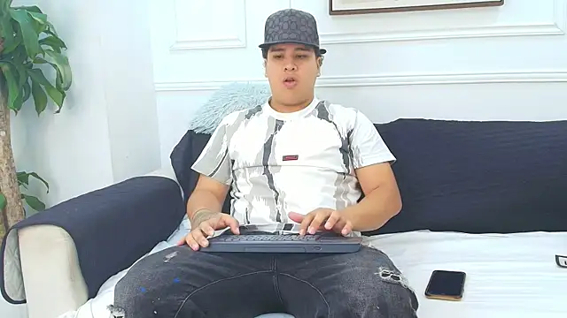 Naim Bennetsex online show from October 11, 6:31 pm
