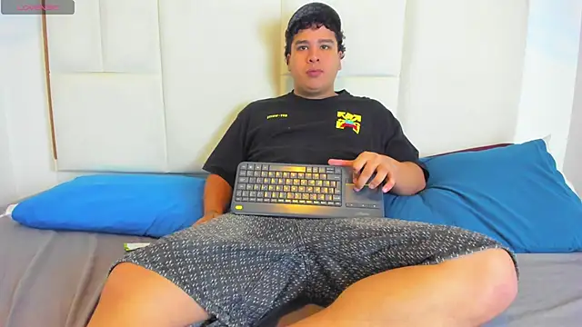Naim Bennetsex online show from September 10, 4:39 pm