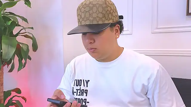 Naim Bennetsex online show from February 5, 6:26 pm