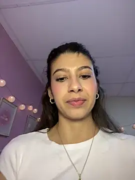 Lenapink19 online show from May 1, 10:15 pm