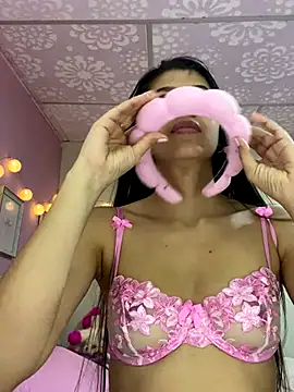 Snapshot of Lenapink19 chatting on November 20, 10:31 pm Lenapink19 online show from November 20, 10:31 pm