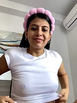 Snapshot of Lenapink19 chatting on October 18, 8:44 pm Lenapink19 online show from October 18, 8:44 pm