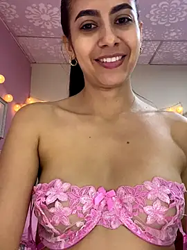 Snapshot of Lenapink19 chatting on November 25, 11:37 pm Lenapink19 online show from November 25, 11:37 pm