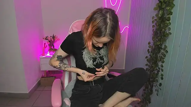 Snapshot of Elieiza_xo chatting on October 19, 9:23 am Elieiza xo online show from October 19, 9:23 am