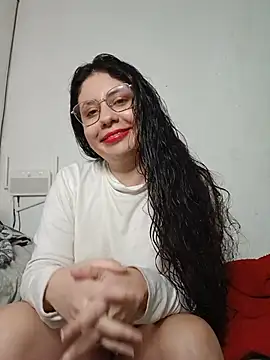 Snapshot of marmary84 chatting on June 16, 3:34 pm marmary84 online show from June 16, 3:34 pm